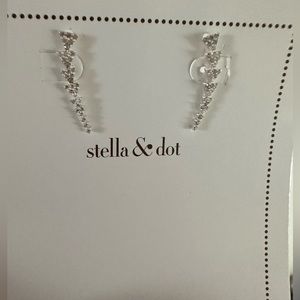 Stella & Dot Pave Triangle Path Ear Climber